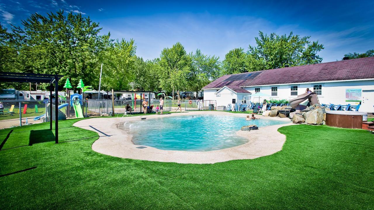 Auberge Papillon Lune Richmond Luaran gambar